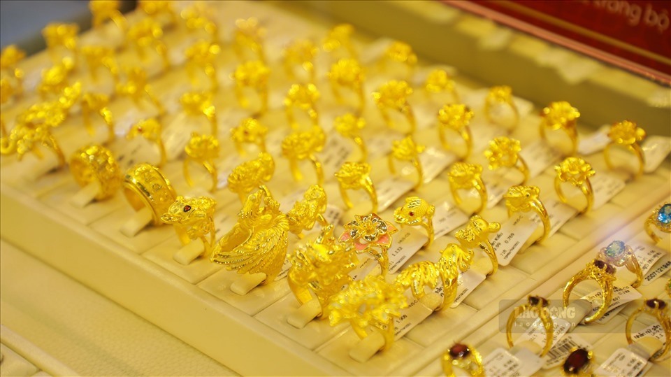 Giá vàng thế giới 25/11: Duy trì ở mức thấp nhất trong 3 tuần